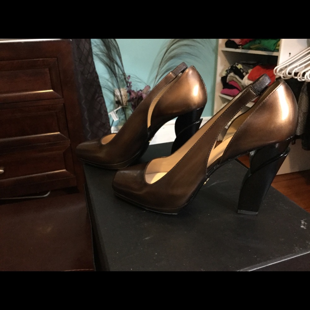 COPY - Prada Pumps